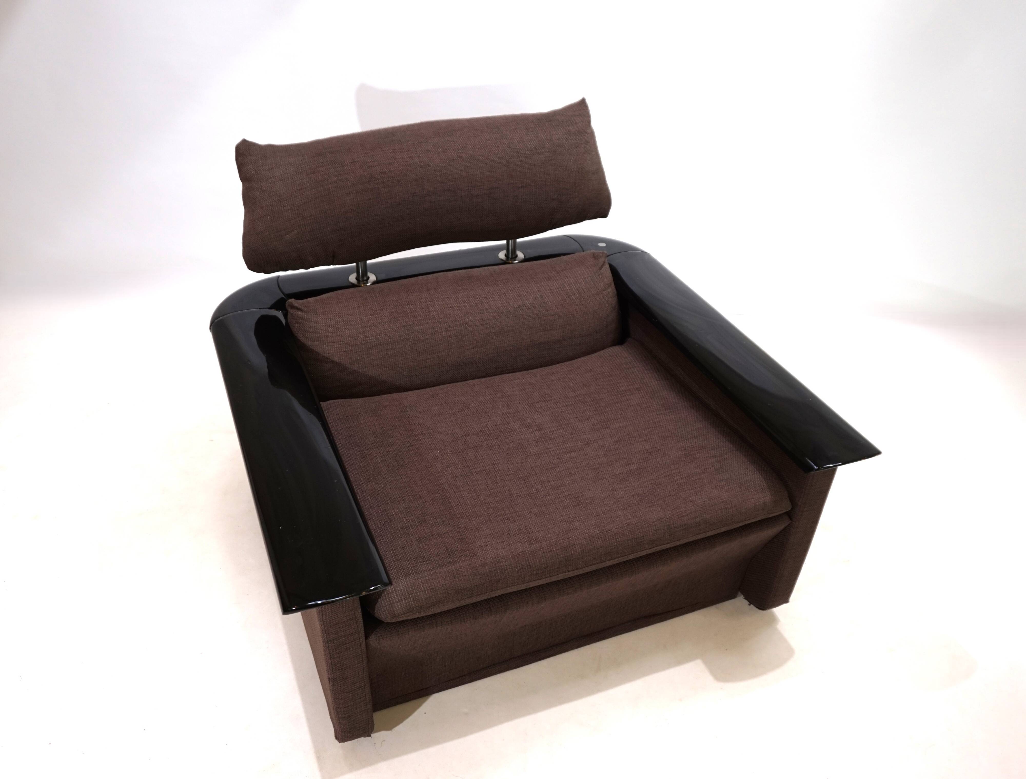 Fauteuil lounge Tecno avec structure en laque piano, 1970