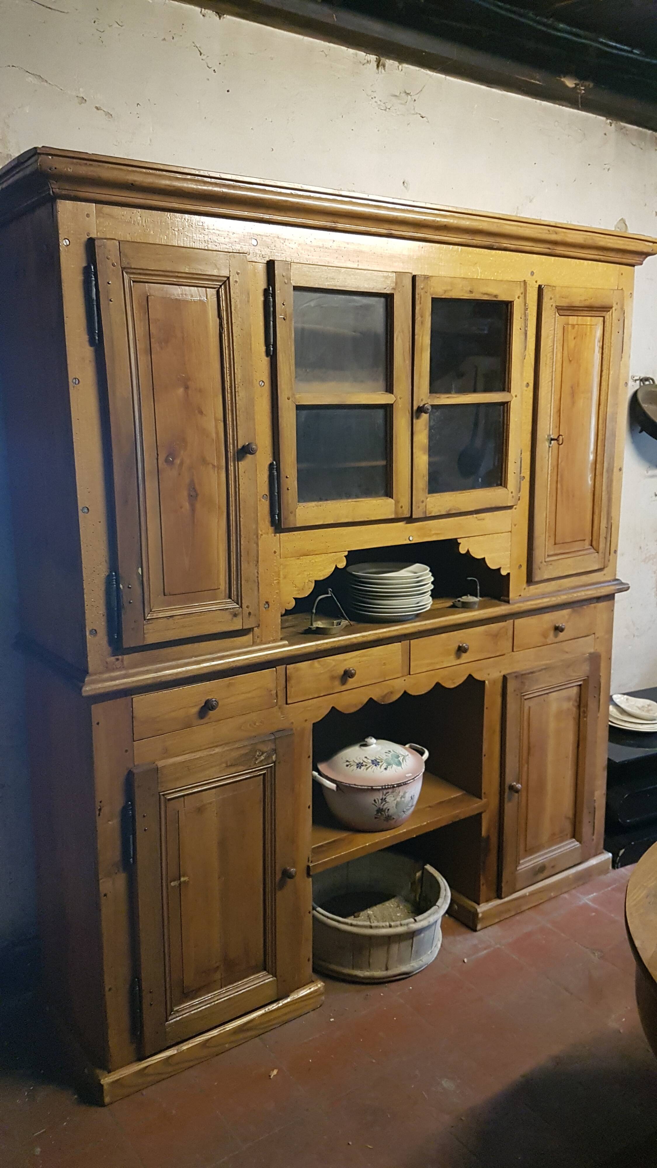 Savoyard buffet credence