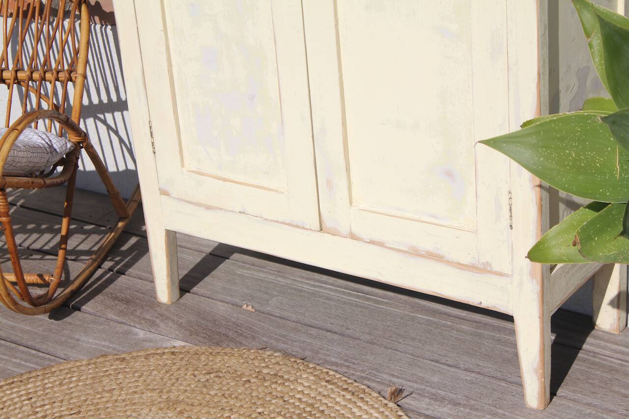 Small Parisian wardrobe