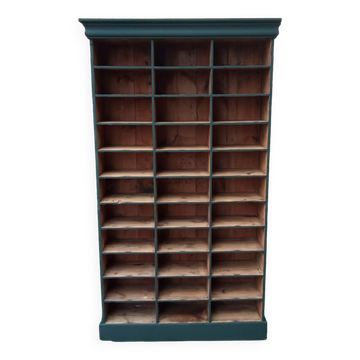 Meuble de metier à cases