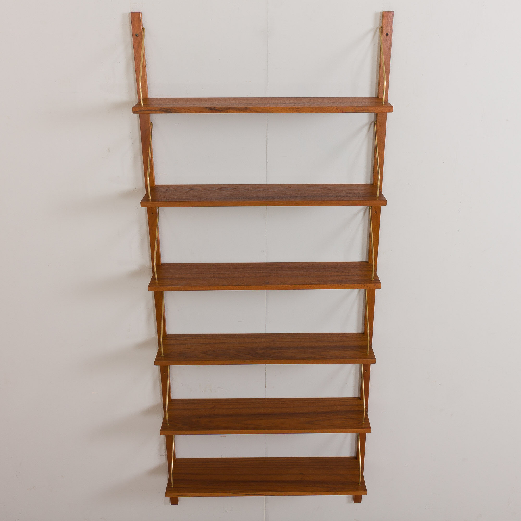 Danish wall unit in teak - modular shelving system 6 shelves