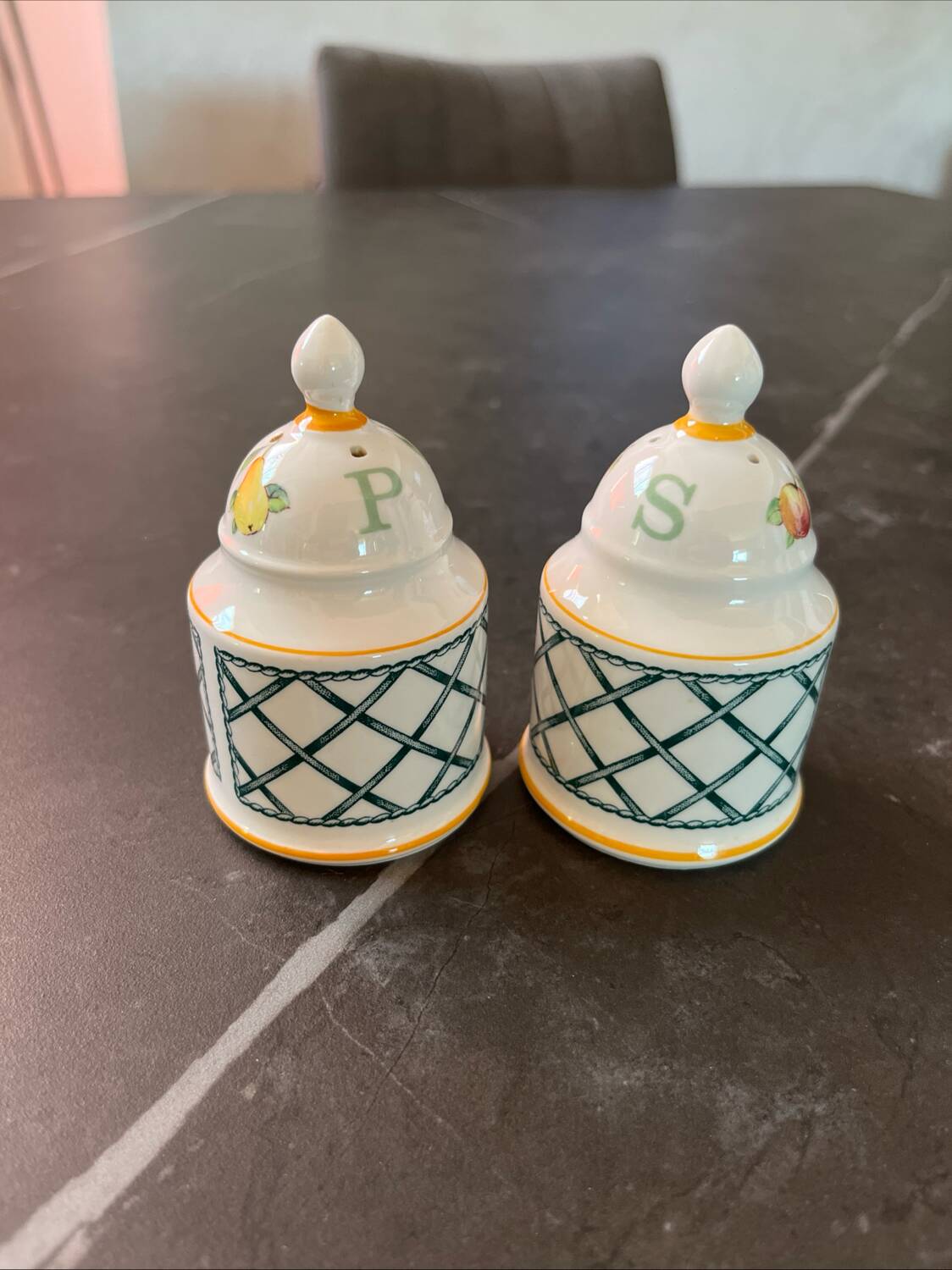 Villeroy and Boch ceramic salt and pepper set, Basket model