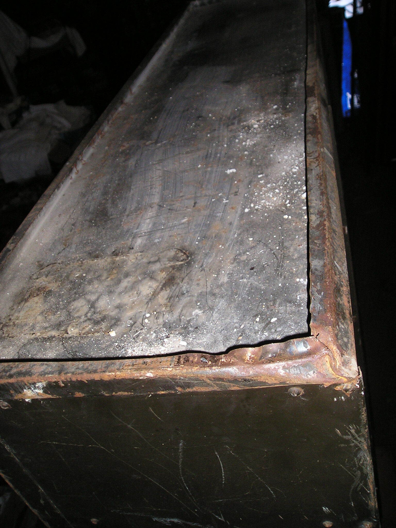 Furniture old metal riveted 30 drawers valve strafor