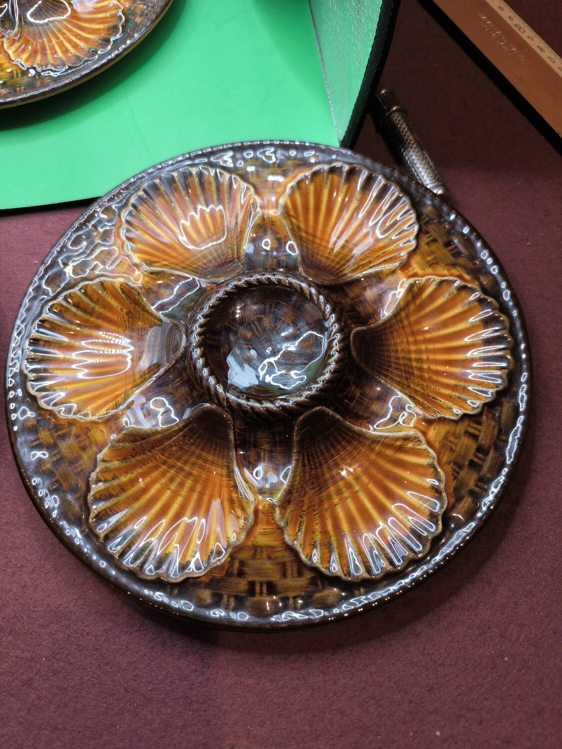 Longchamp oyster plates