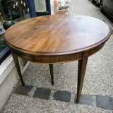 Very beautiful extending table, six spindle legs, Louis 16 period