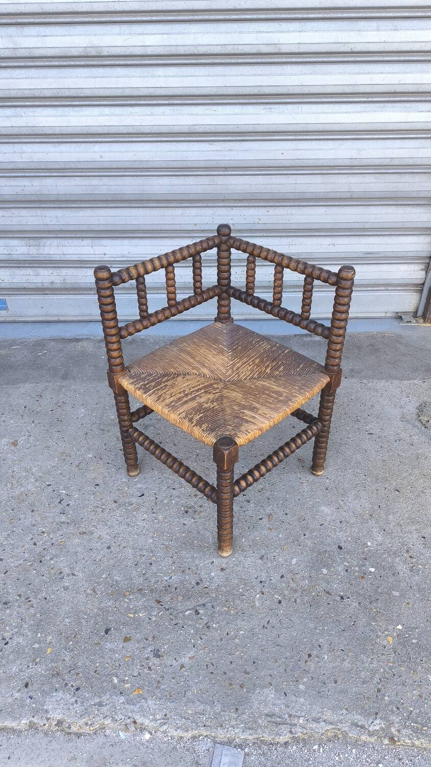 Fauteuil coin du feu en bois tourné début xx ème