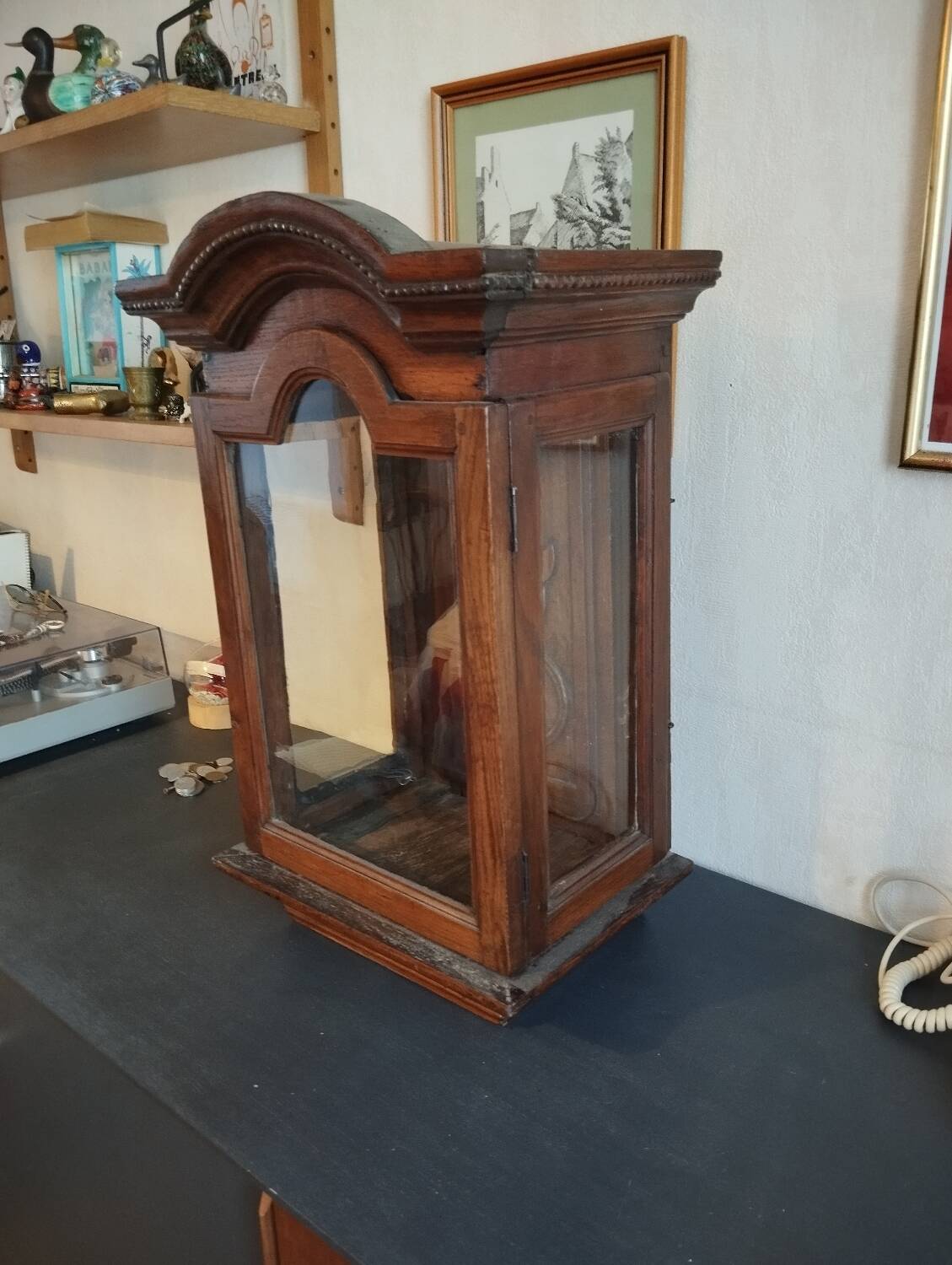 Late 19th Antique Showcase