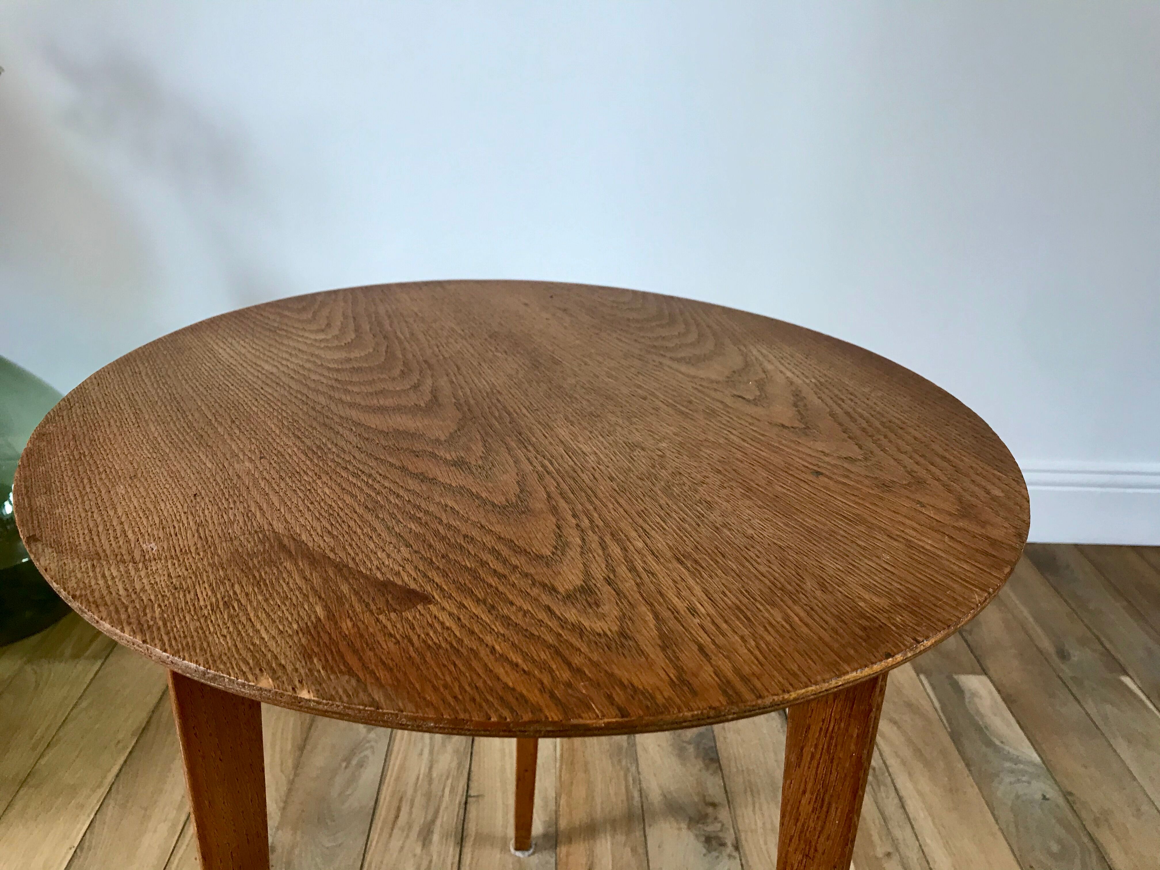 Tripod wood veneer side table 50-60s