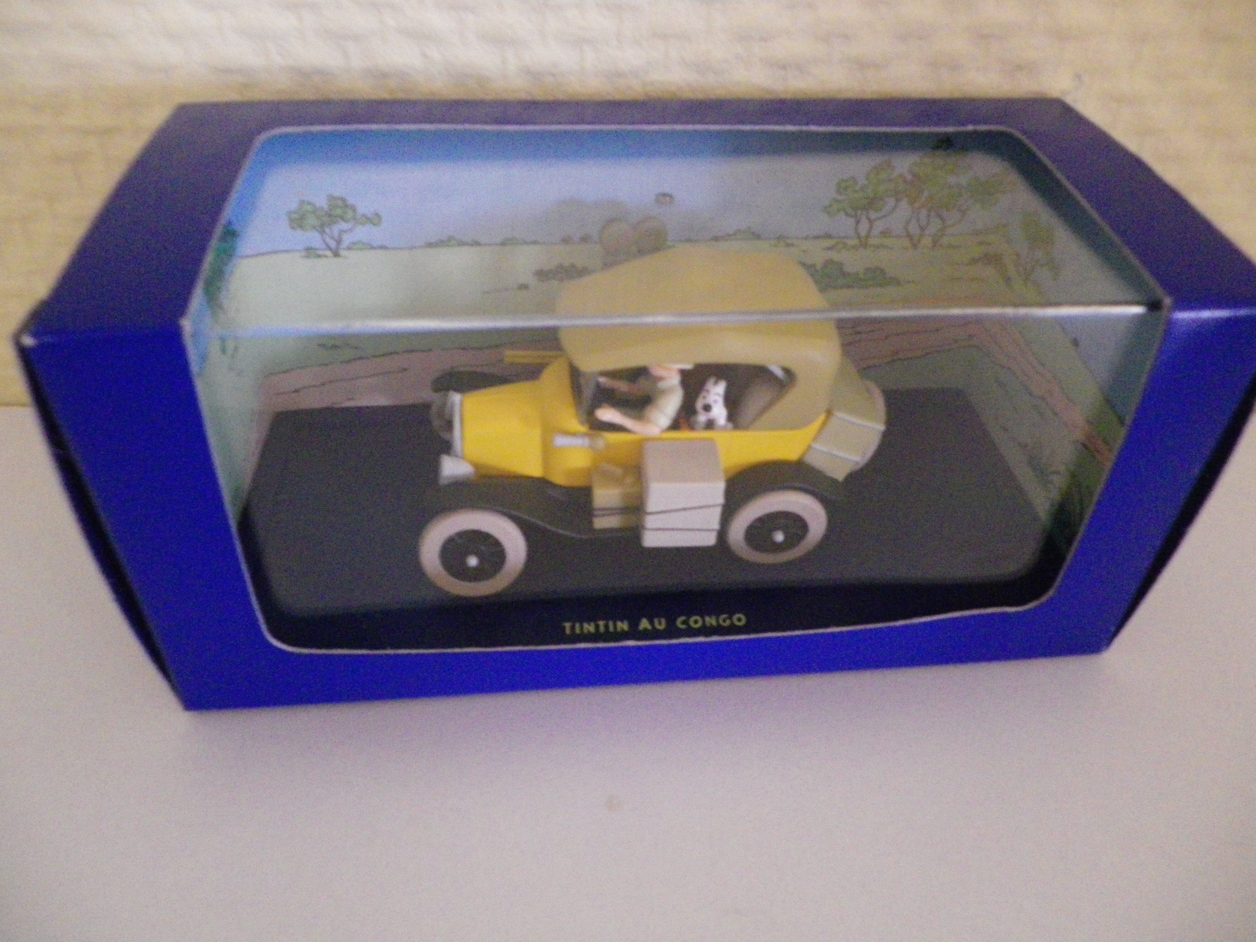 Lot of 5 Tintin collection cars, 1/43rd, original cases