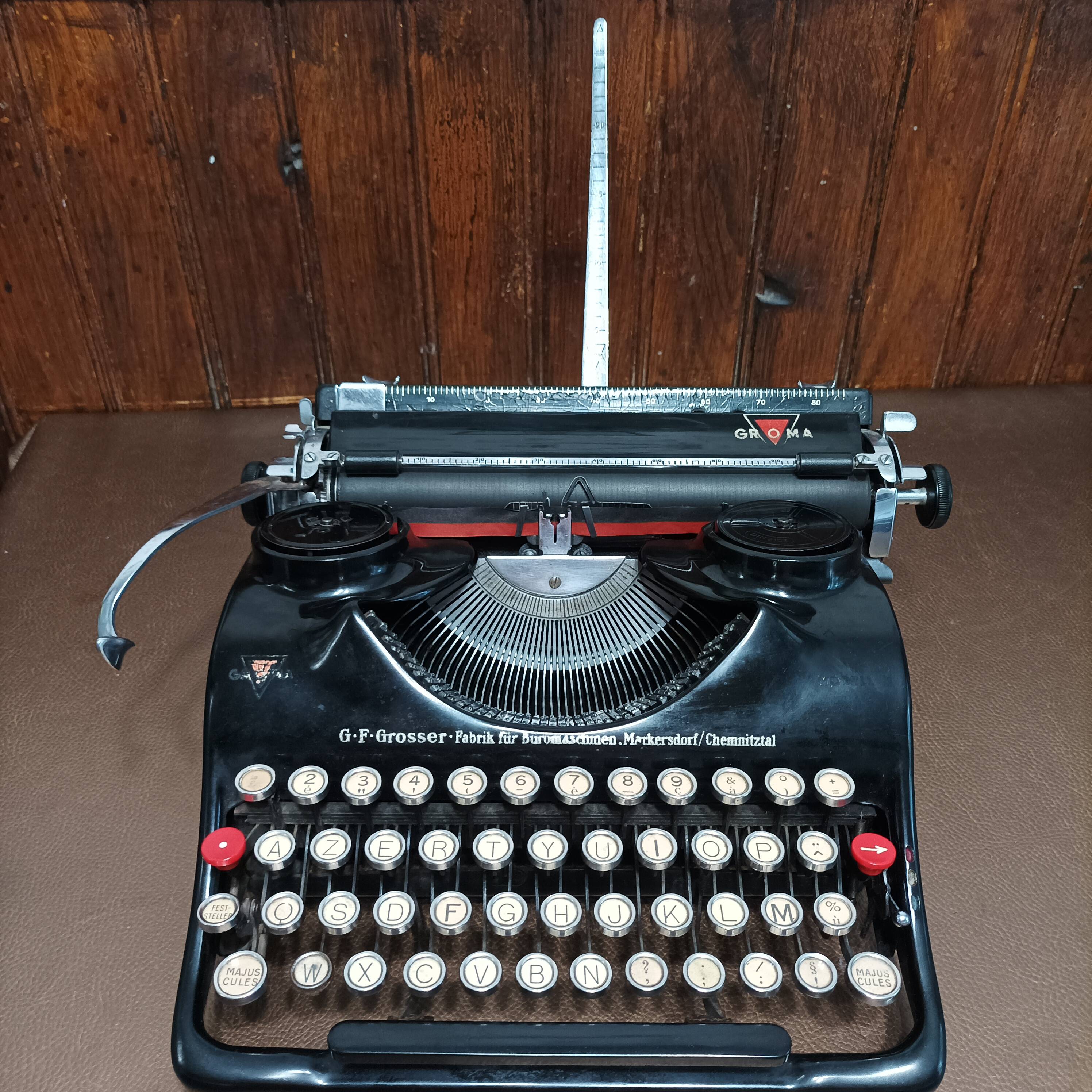 Grome Model N Typewriter, 1940's AZERTY Keyboard (RARE)