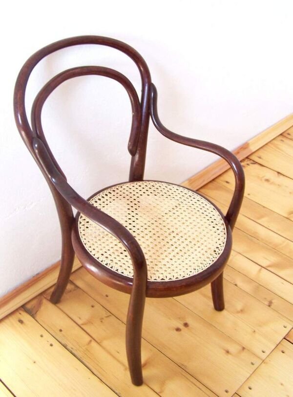 Fauteuil pour enfant model No. 1 de Thonet 1880