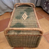 Wicker and rattan bed tray