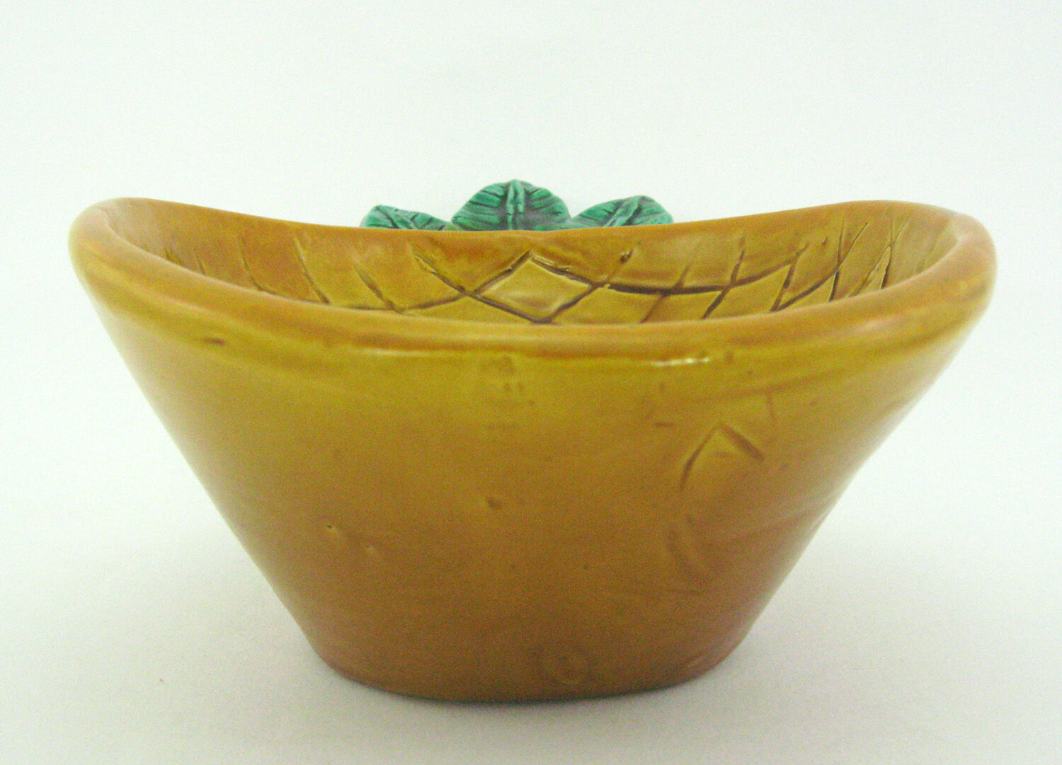 Yellow and green ceramic salad - pineapple-shaped barbotine - Vallauris France - vintage 60s