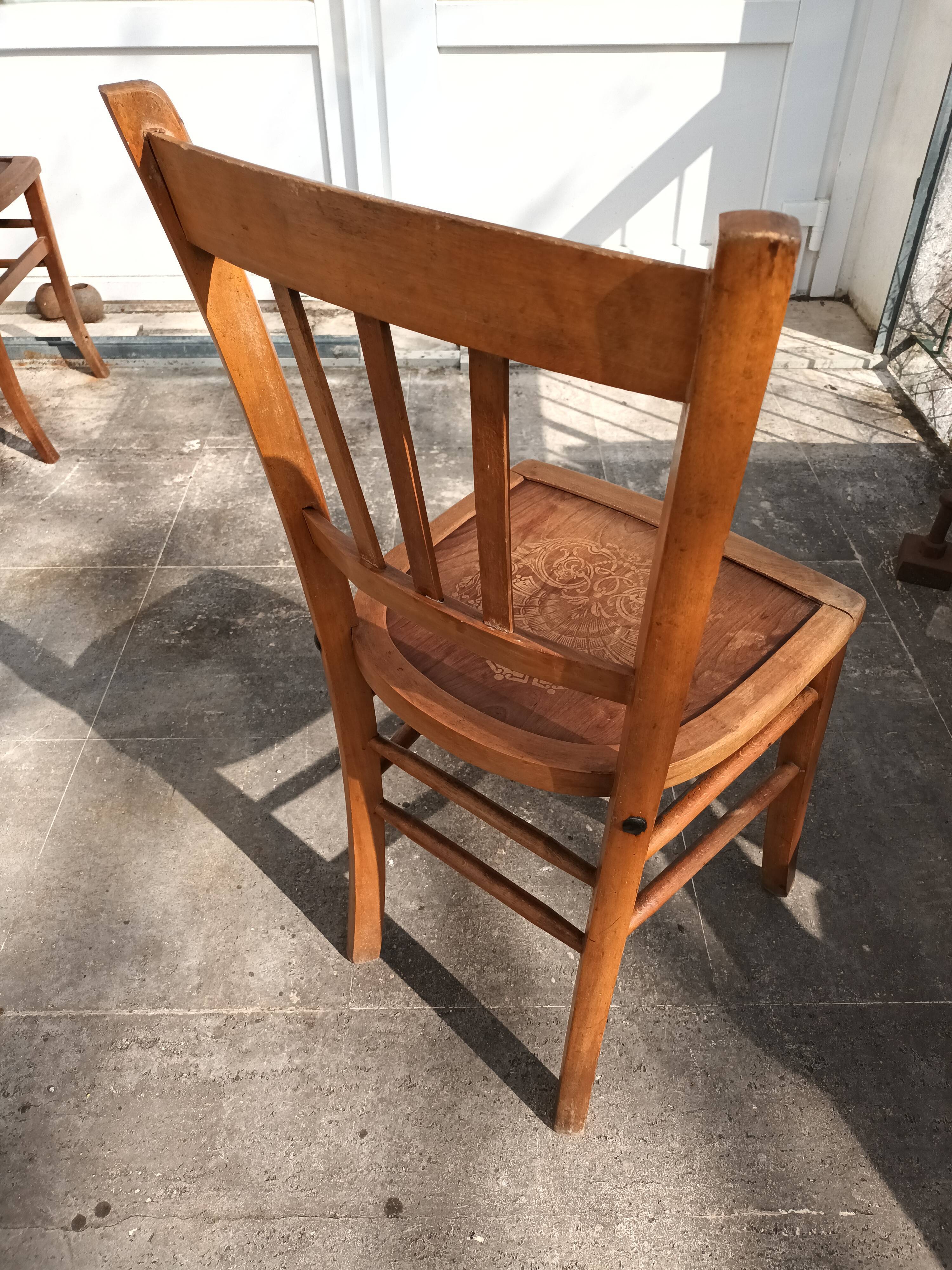 bistro chair