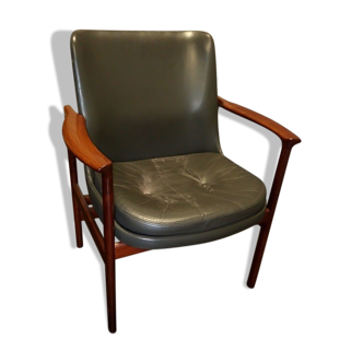 Chair Elizabeth Ib Kofod-Larsen 70s