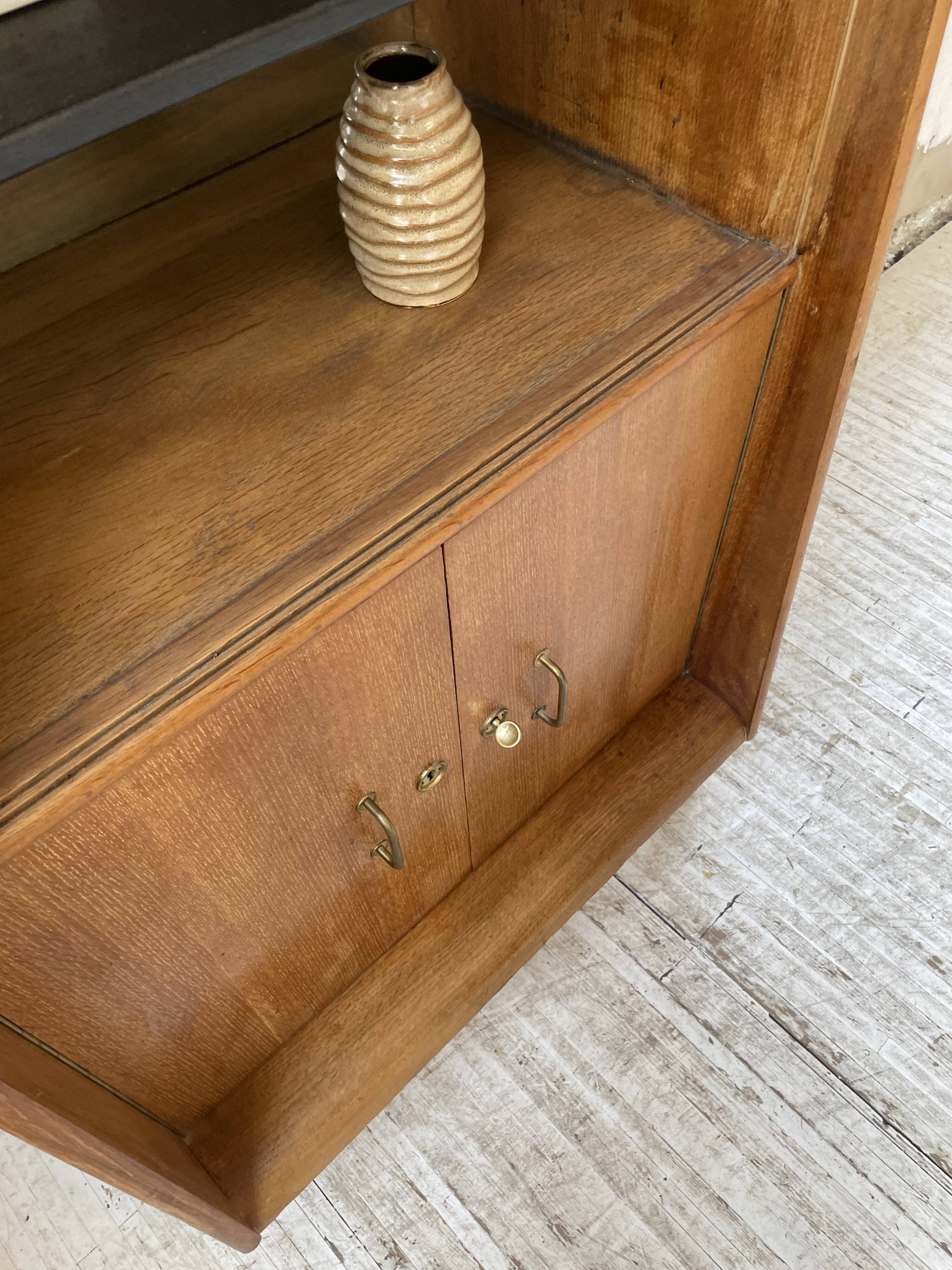 Meuble de rangement secrétaire chêne années 60