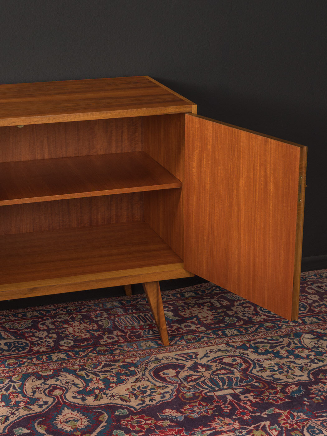 1950s dresser