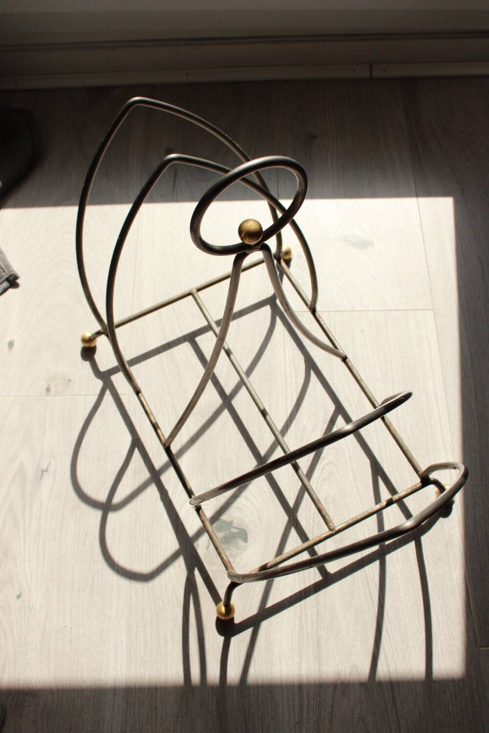 Vintage steel and brass magazine rack – 1980s