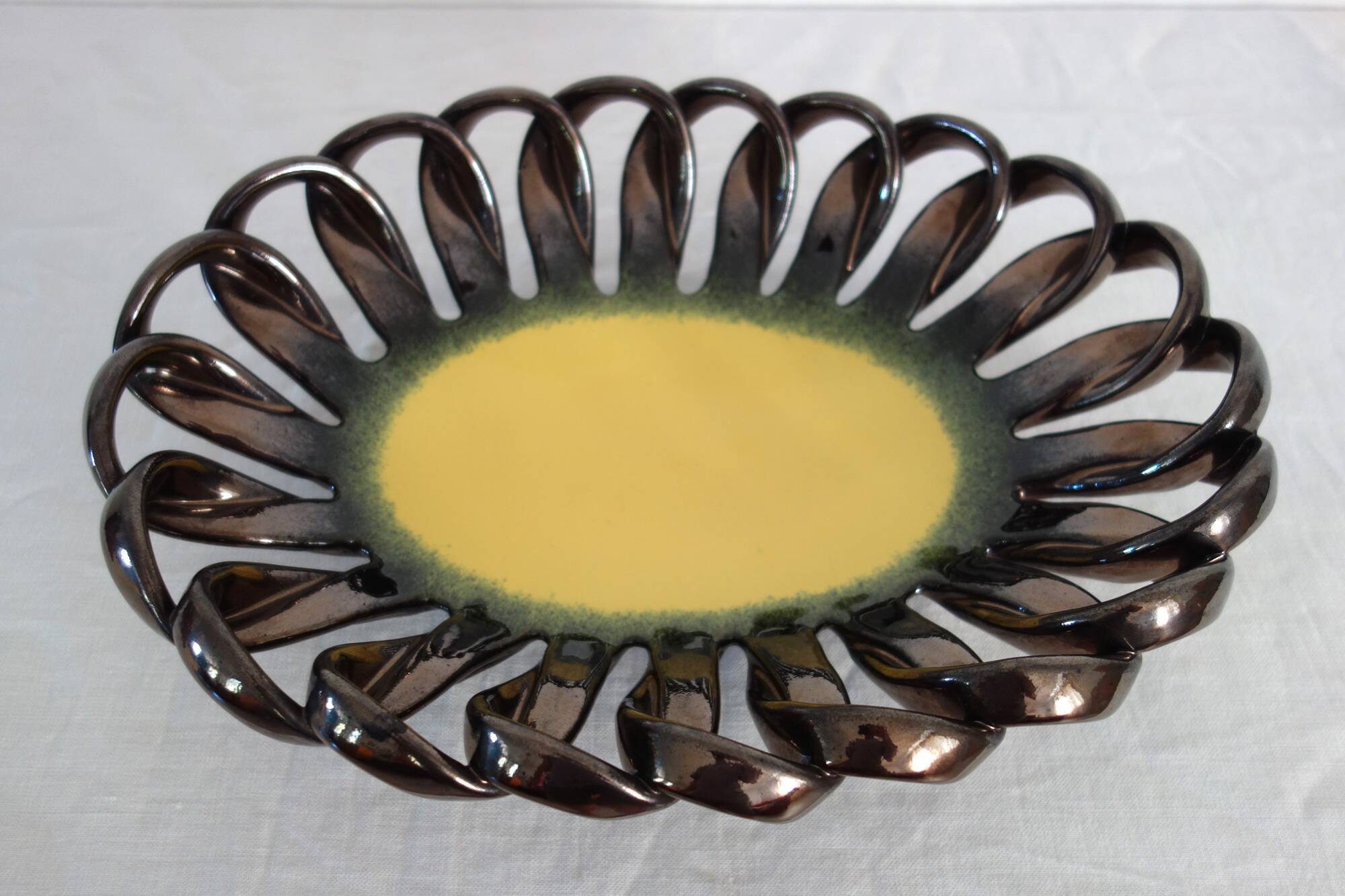 1950s ceramic fruit bowl