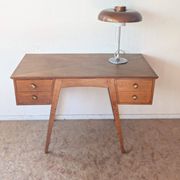 Bureau recto-verso chêne pieds compas des années 50