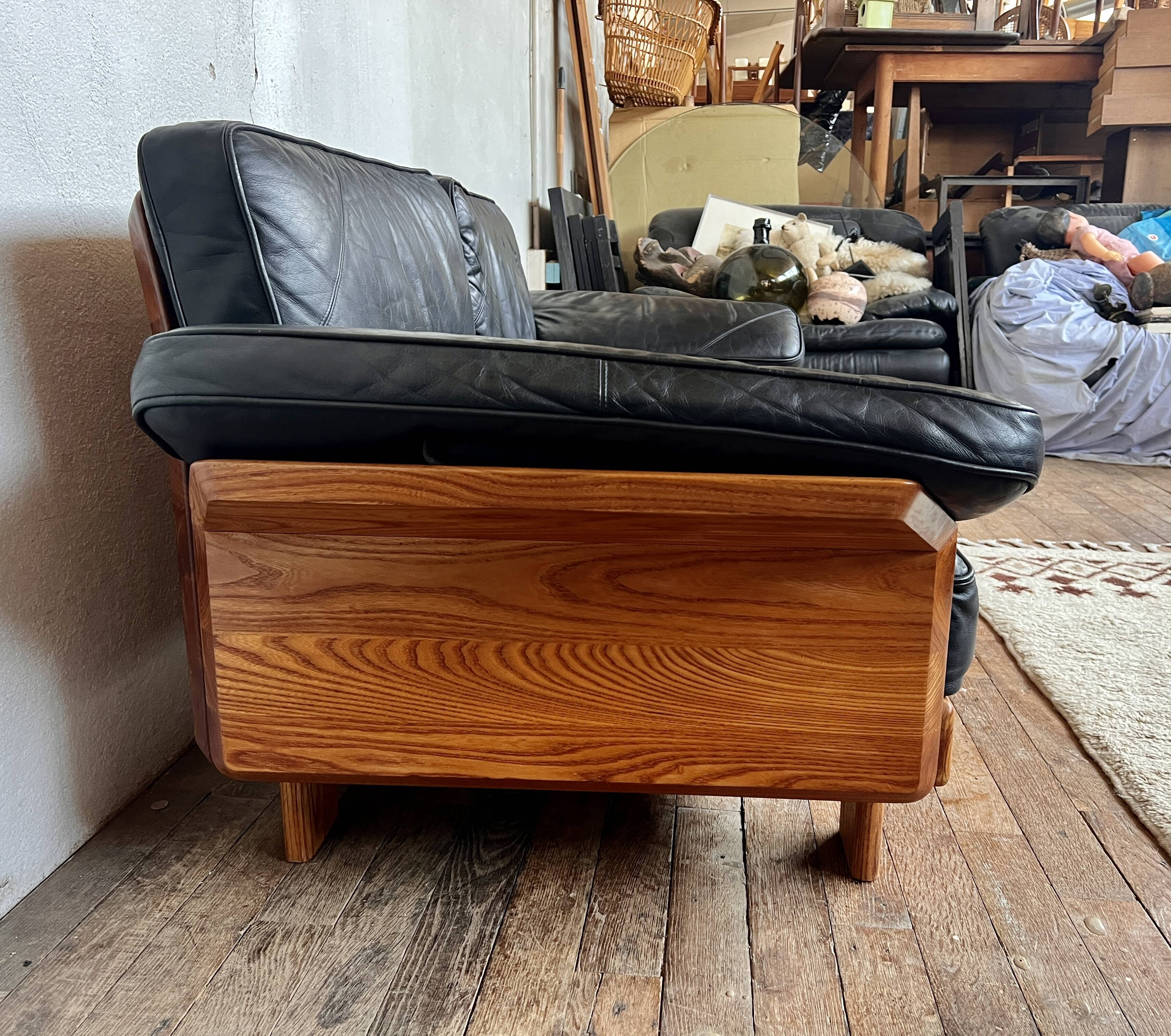 Canape seltz elm and leather design 1960