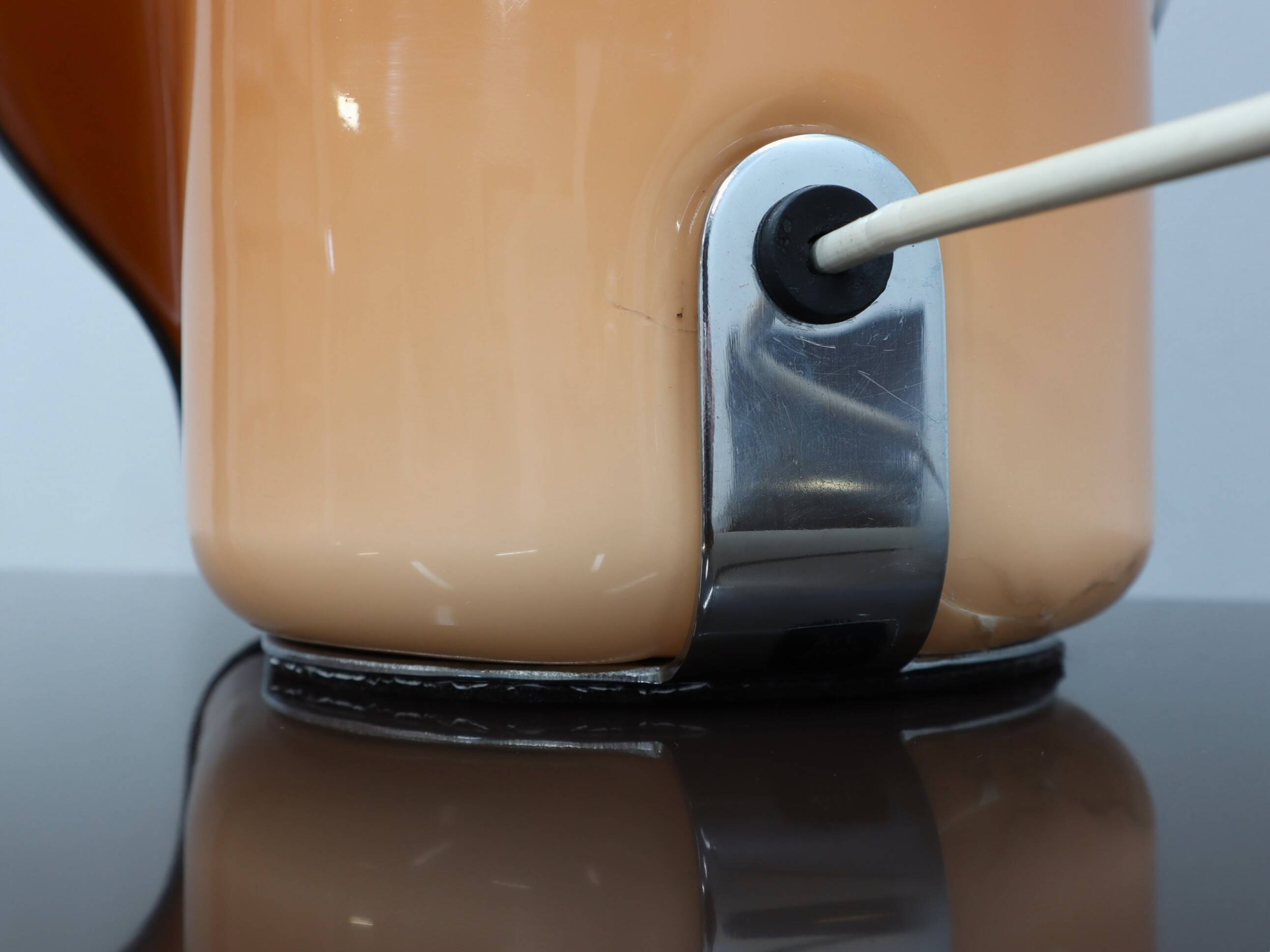 Original space age Fabio Lenci "Birghitta" table lamp for iGuzzini 1960s