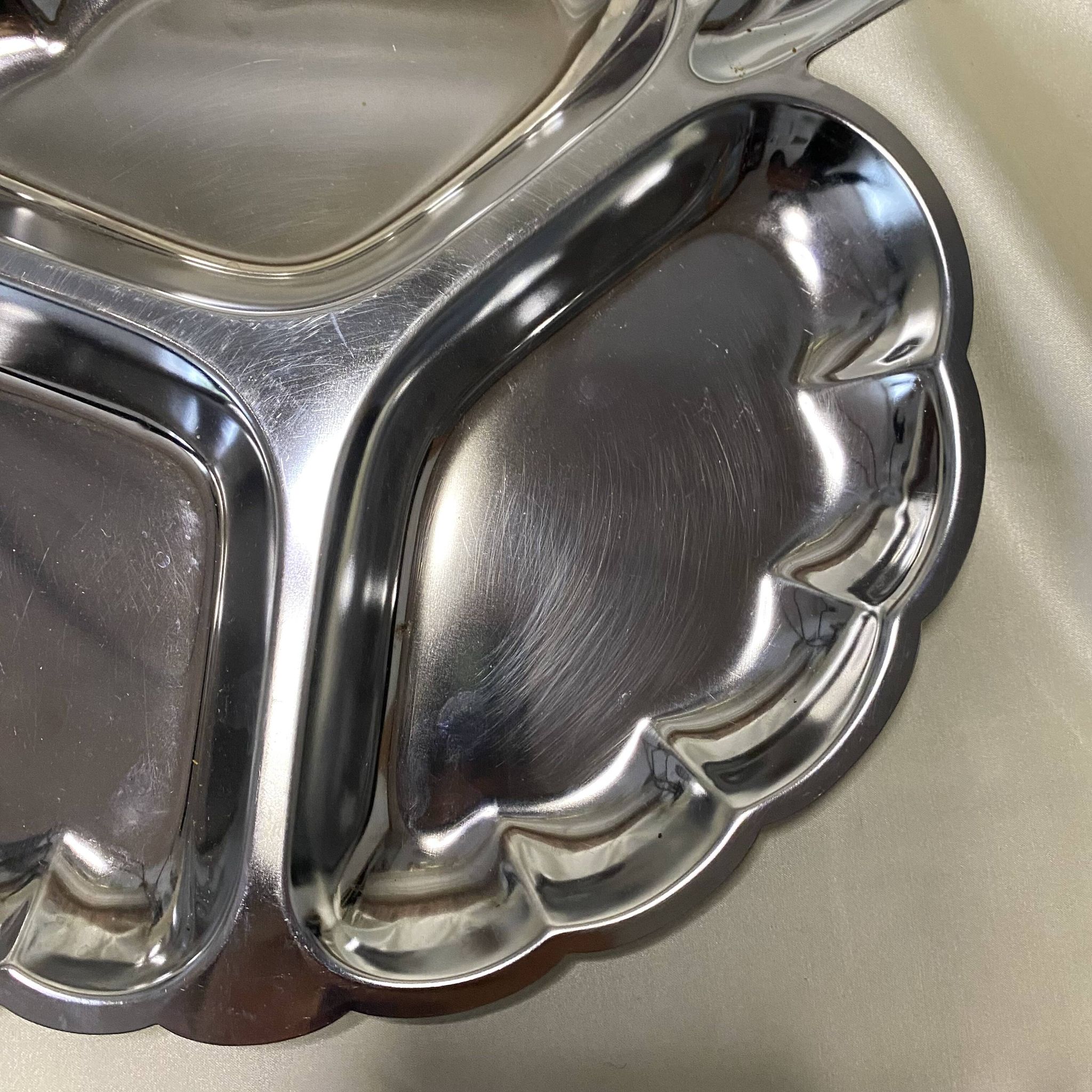 Plat inox forme feuille