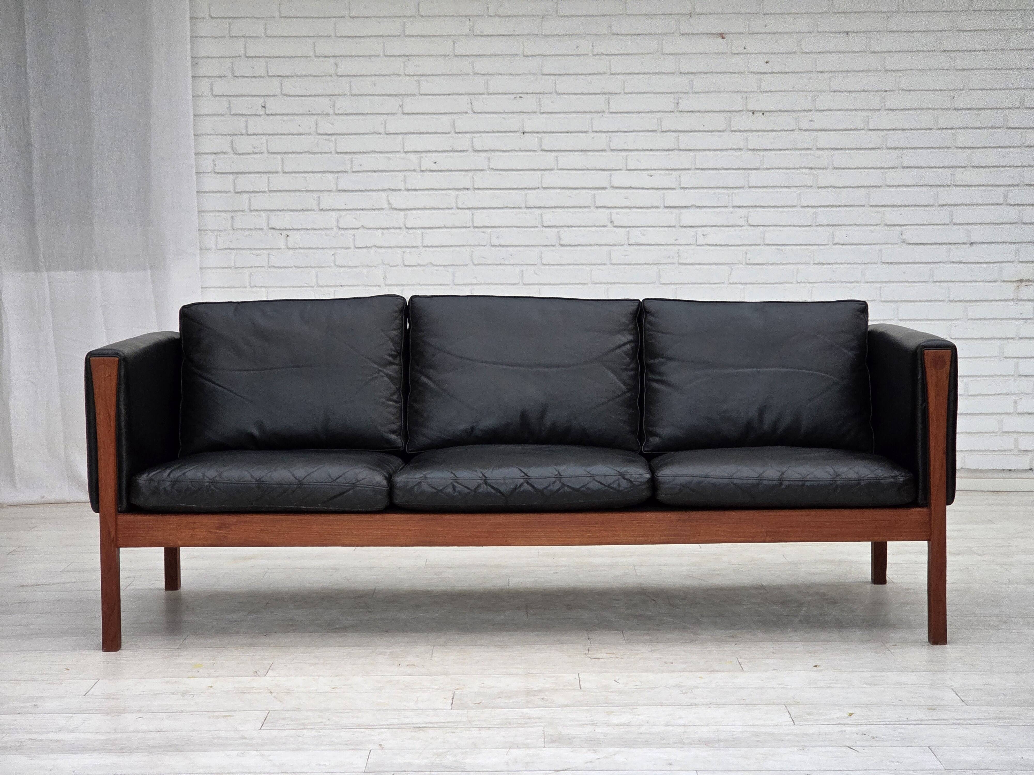 1960s, Danish design by H.J.Wegner, 3 seater sofa model CH 163.