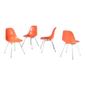 Chaises de salle à manger des années 1960 en fibre de verre orange sur base en métal chromé H / Charles & Ray Eames / Herman Miller, USA