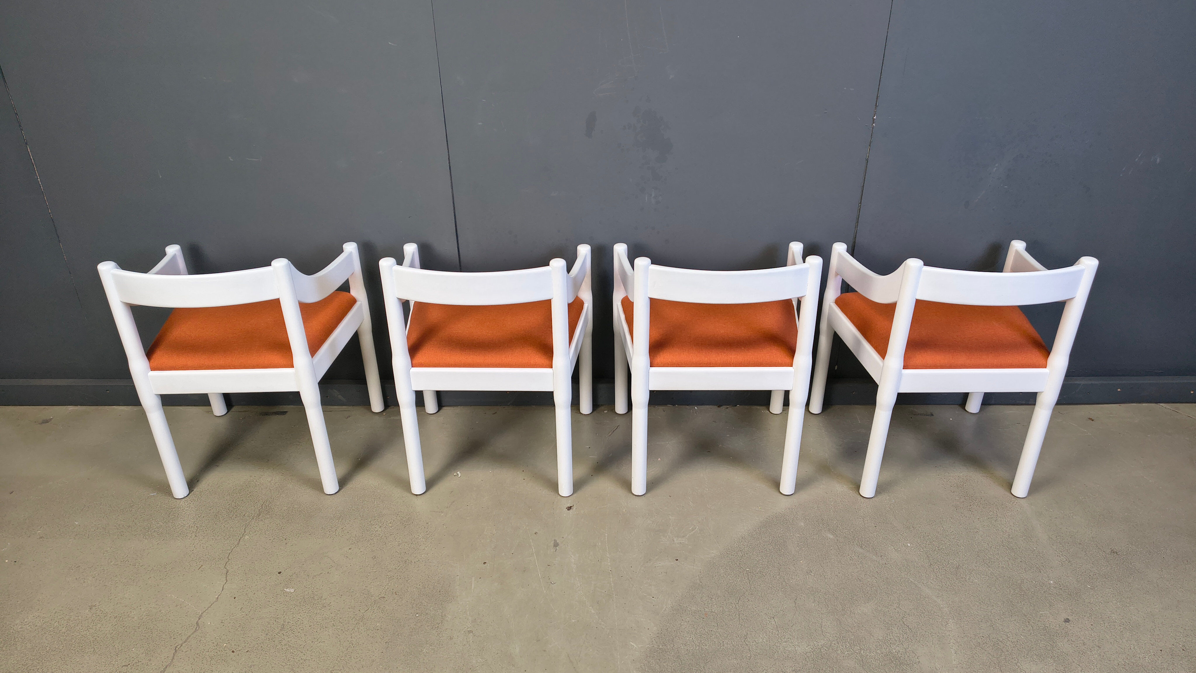 Ensemble de 4 fauteuils Carimate par Vico Magistretti, années 1960.