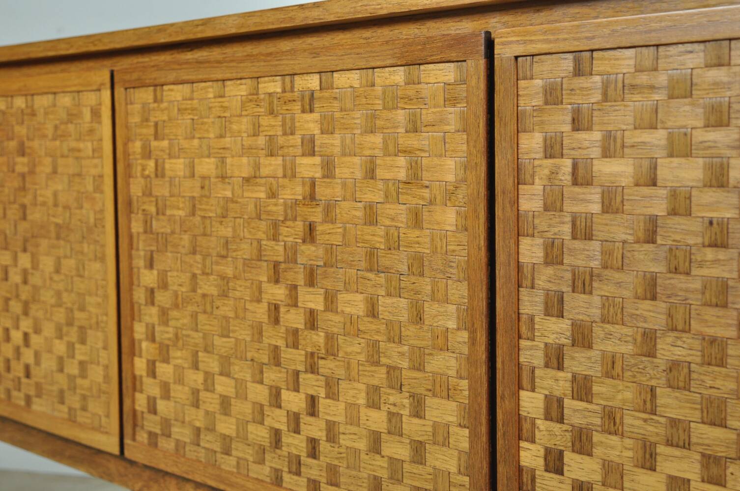 Vintage German Rio sideboard in rosewood, woven finish, Leo Bub, 19
