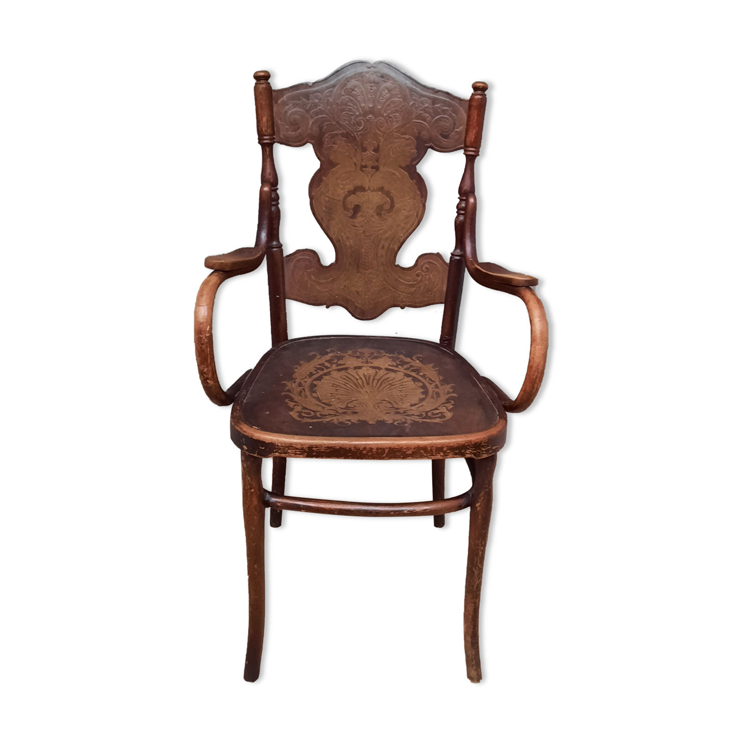 Curved wooden armchair Kohn