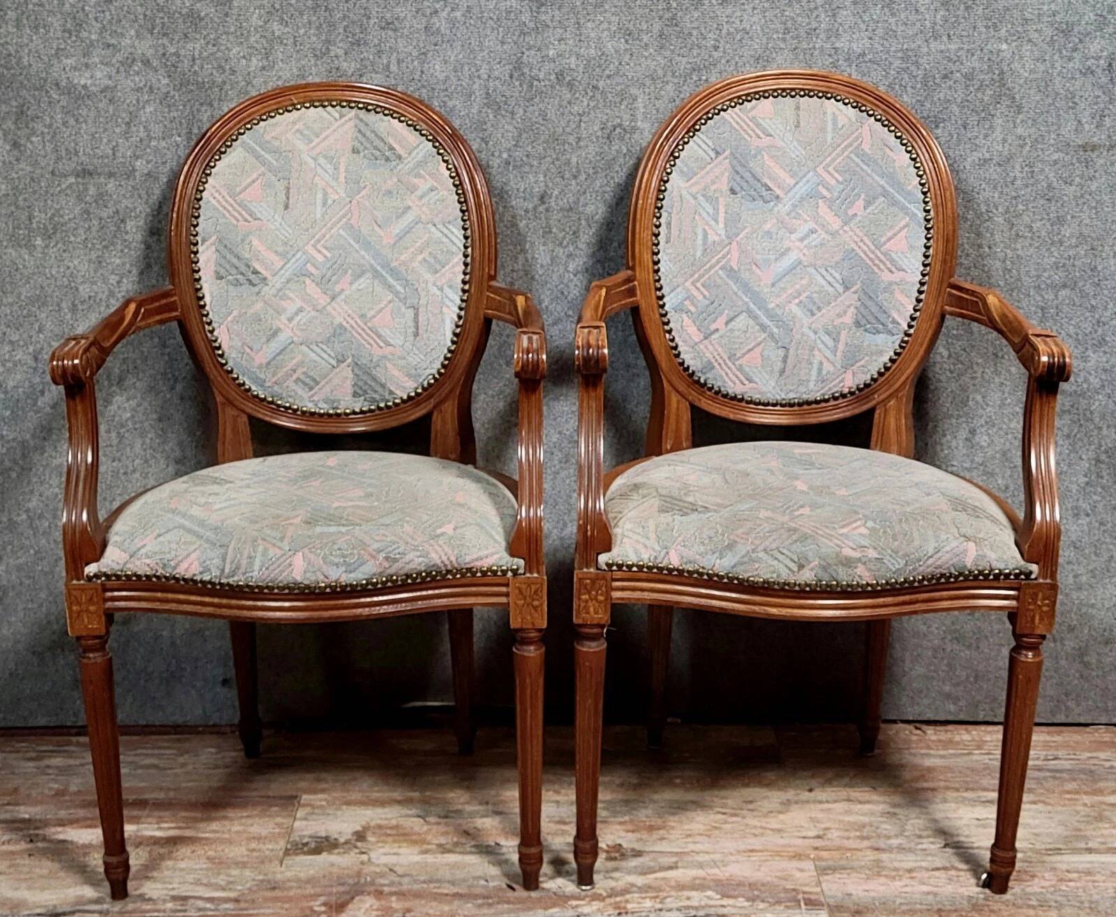 Pair of Louis XVI style armchairs with medallion backs, 20th century