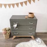 Vintage chest of drawers with compass feet