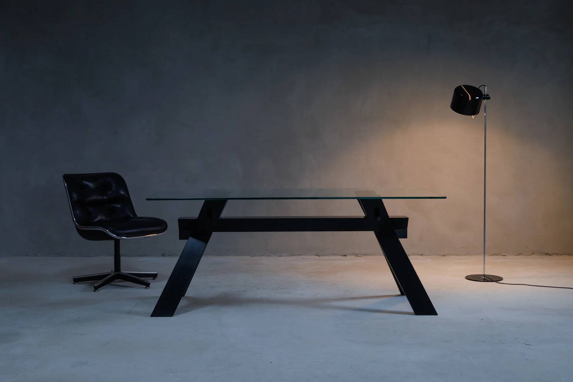 La Piana dining table by Bross