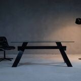 La Piana dining table by Bross