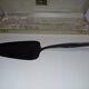 Pie shovel