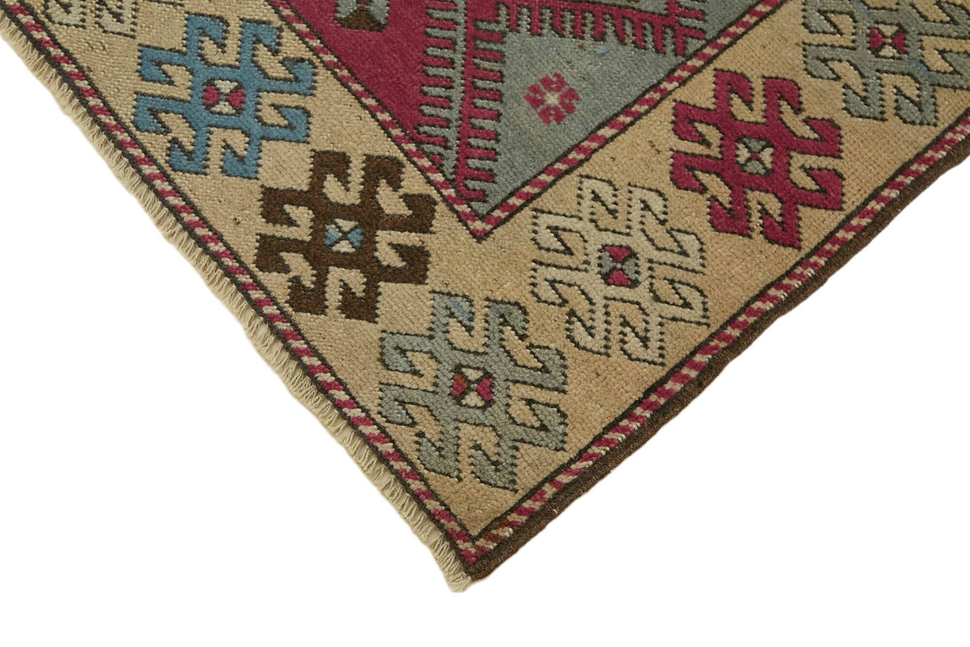 Turkish Vintage Anatolian Rug 106 cm x 120 cm