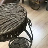 Tripod harness in wrought iron and wicker