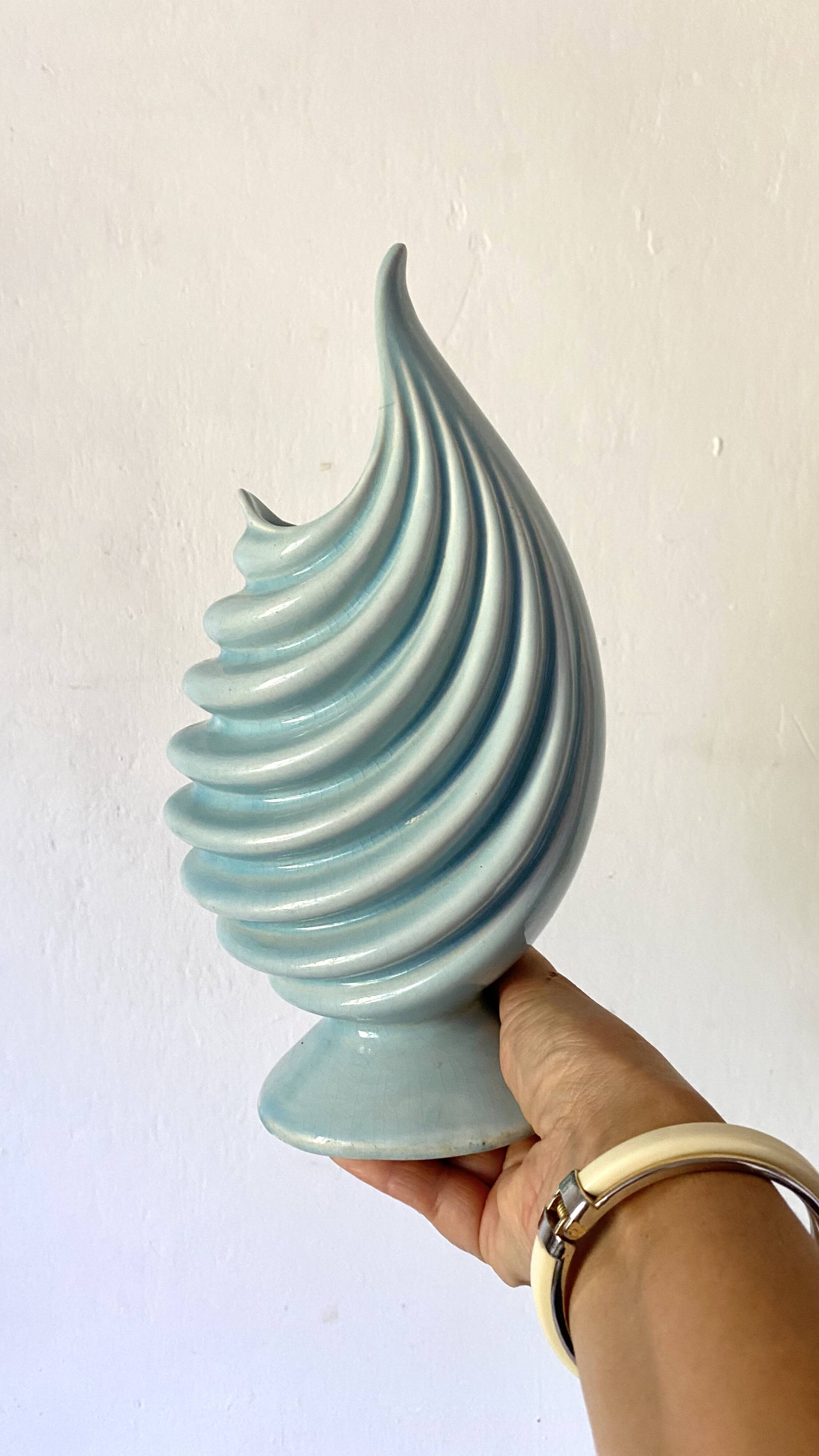 Vase en céramique art déco