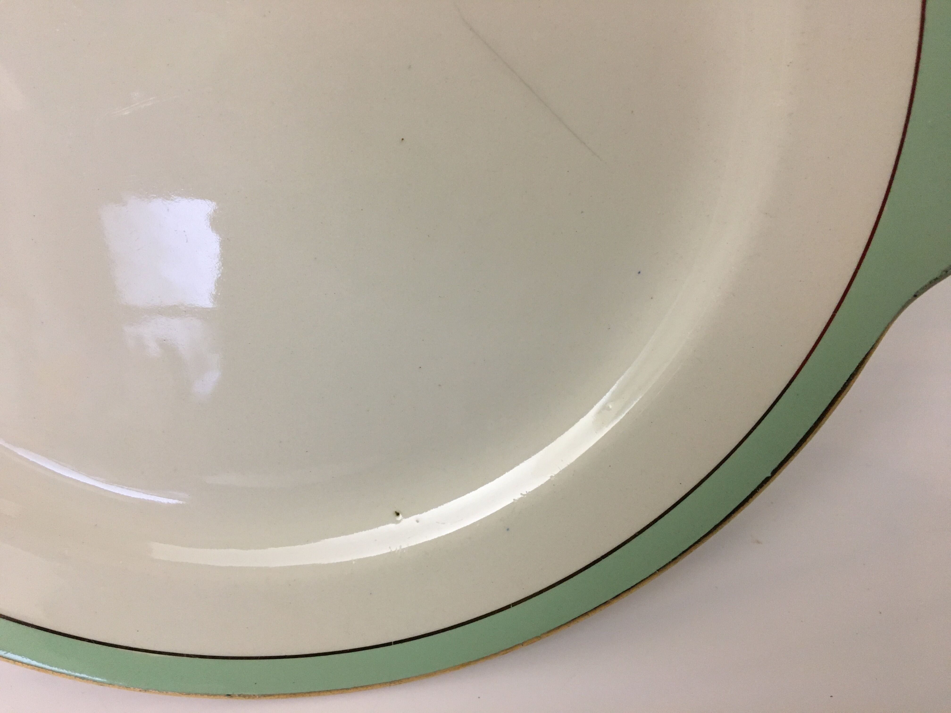 Plat de service à gâteau estampillé “faïencerie d'orchies nord” modèle «condé»