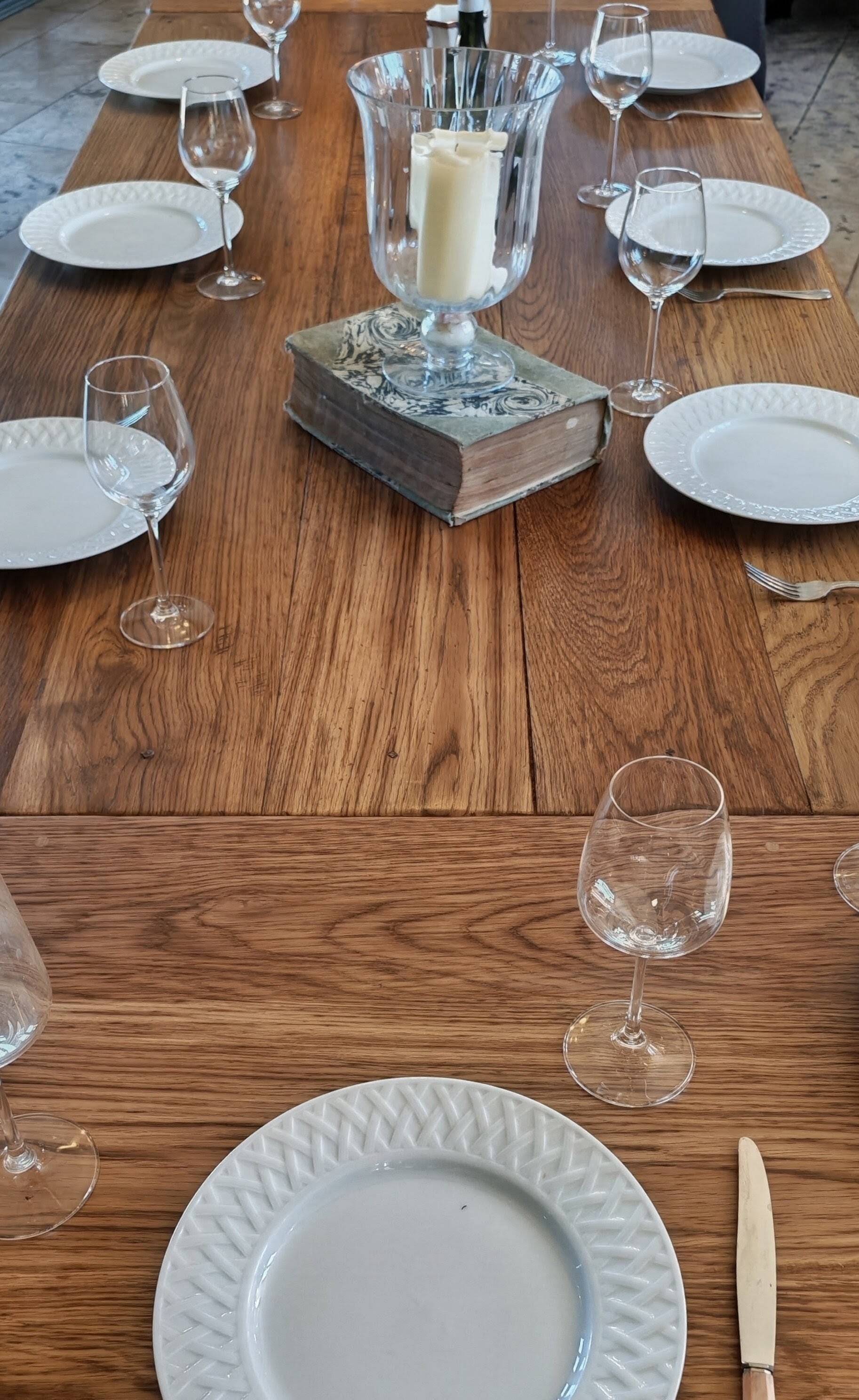 Table de ferme en chêne massif ,2 tiroirs, 2 rallonges,
