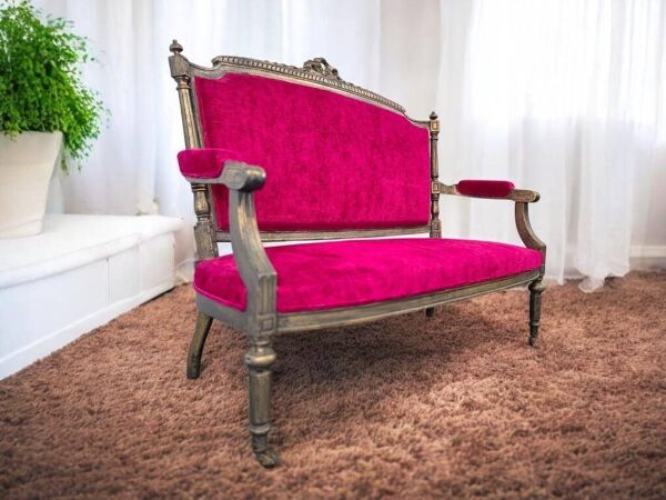 Fauteuil / canapé baroque deux places rose vintage