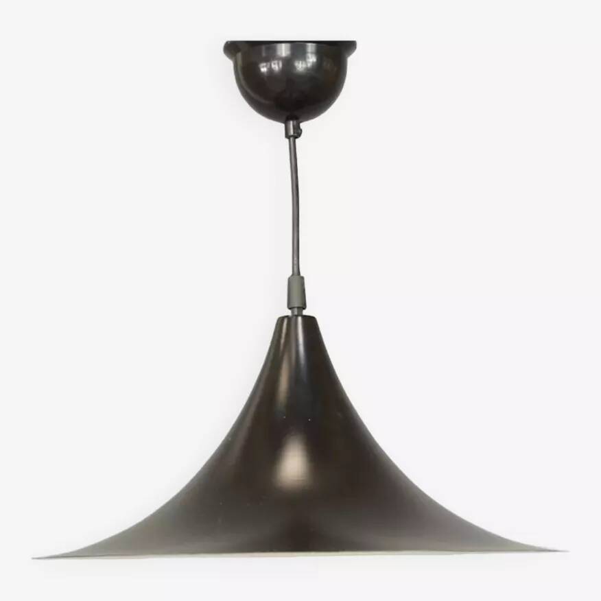 Black lacquered metal pendant light