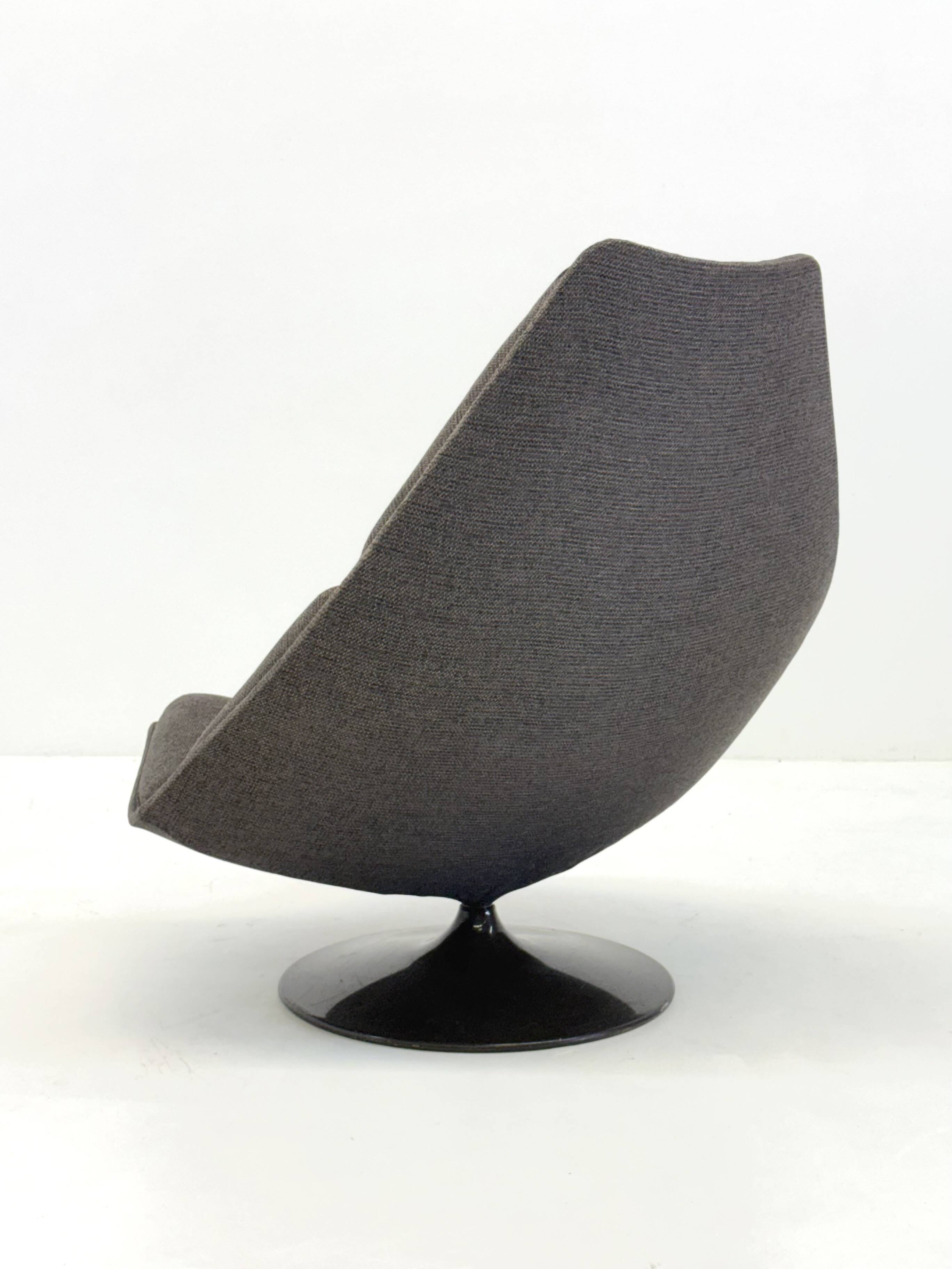 Artifort F510 armchair by Geoffrey Harcourt
