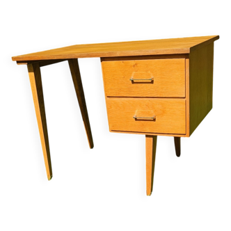 Scandinavian desk with compass legs