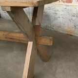Farm table