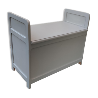 vintage wooden chest/bench