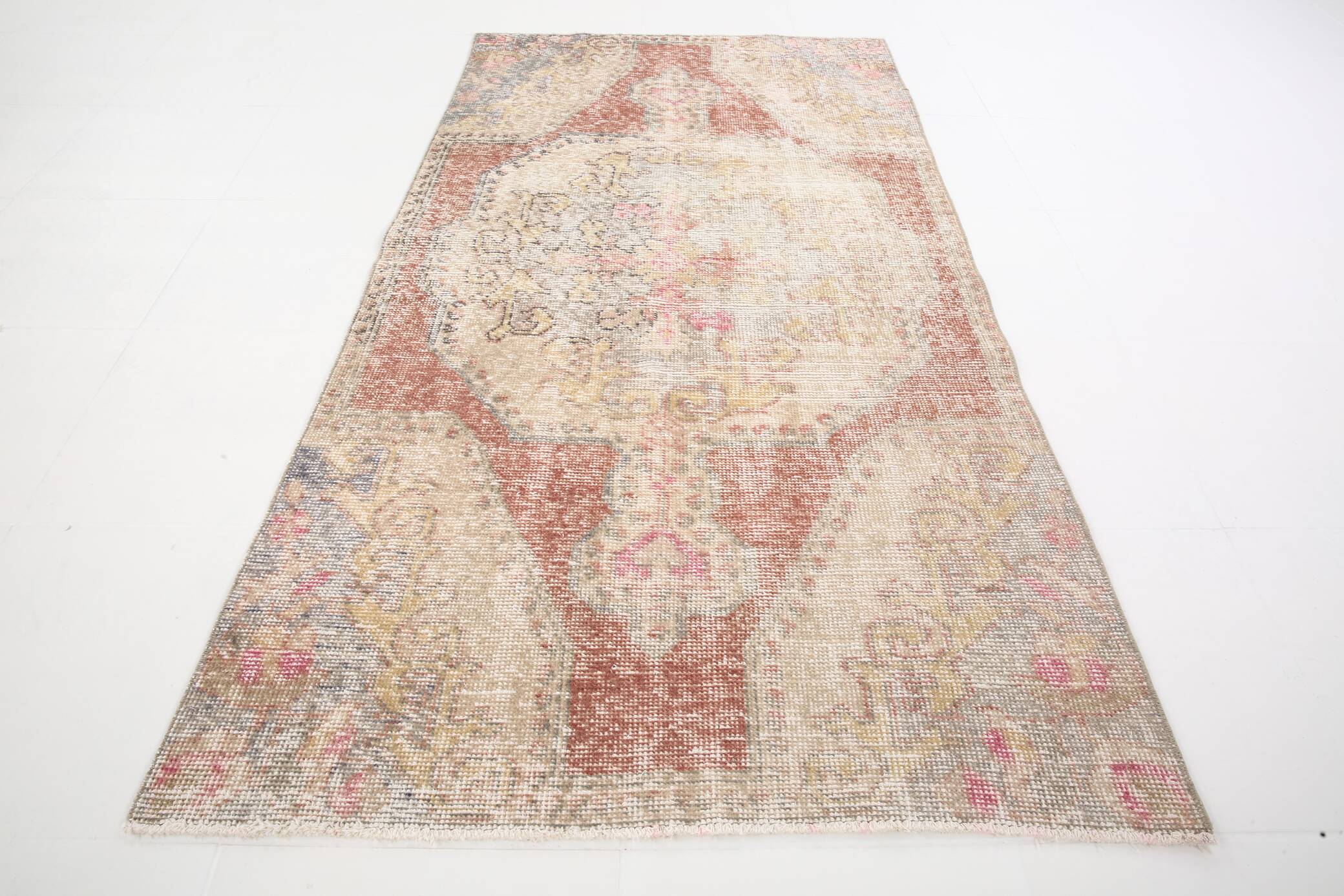 Vintage Red & Cream Oriental Turkish Rug, 110x199Cm