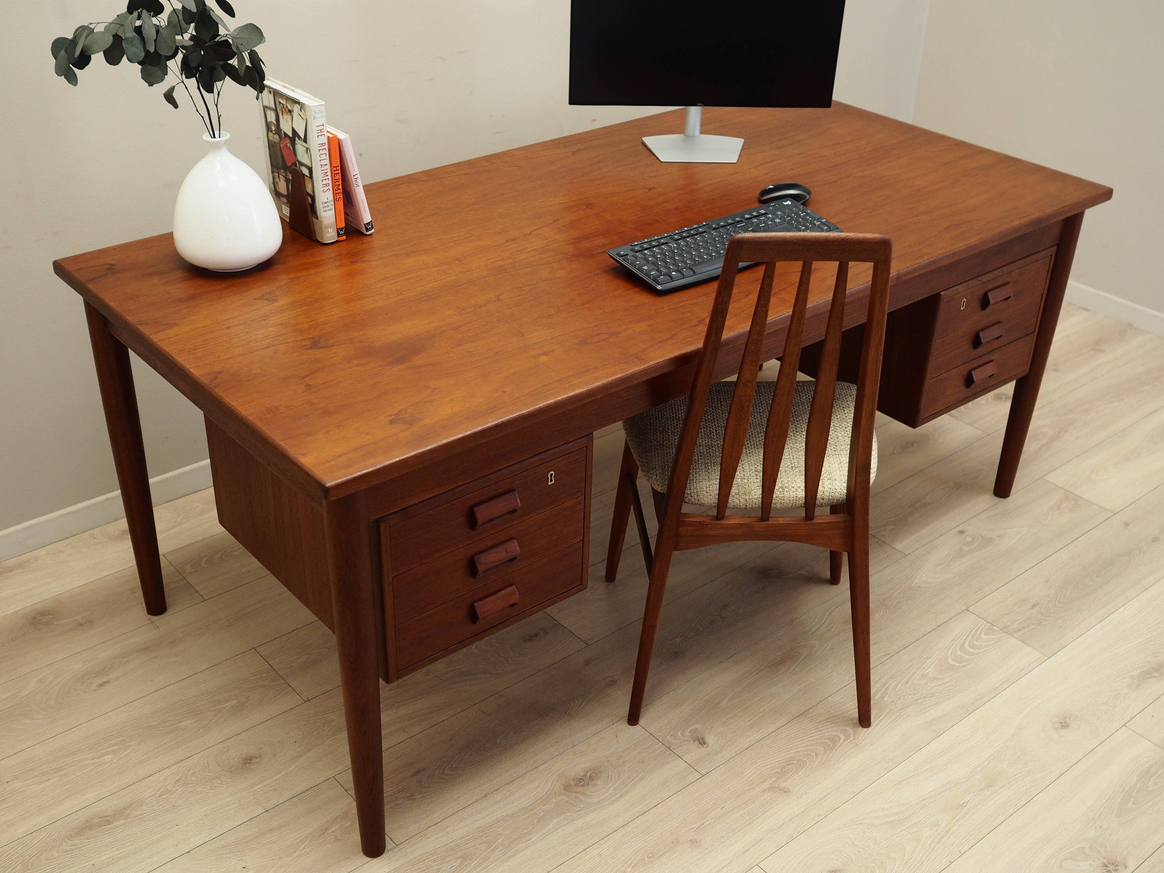 Teak desk, Danish design, 1960s, designer: Børge Mogensen